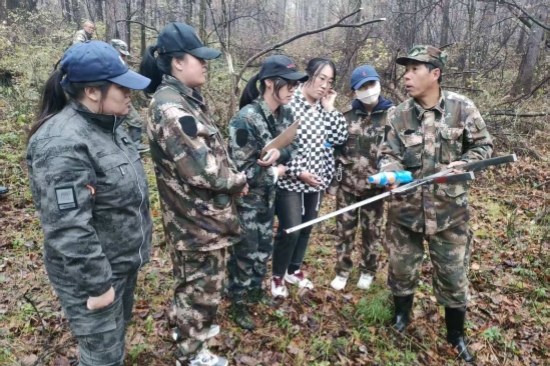 1761809142683112.jpg 淬煉新生力量 繪就生態(tài)新篇泉林公司圓滿完成2025年新聘大學(xué)生入職培訓(xùn)(3).jpg
